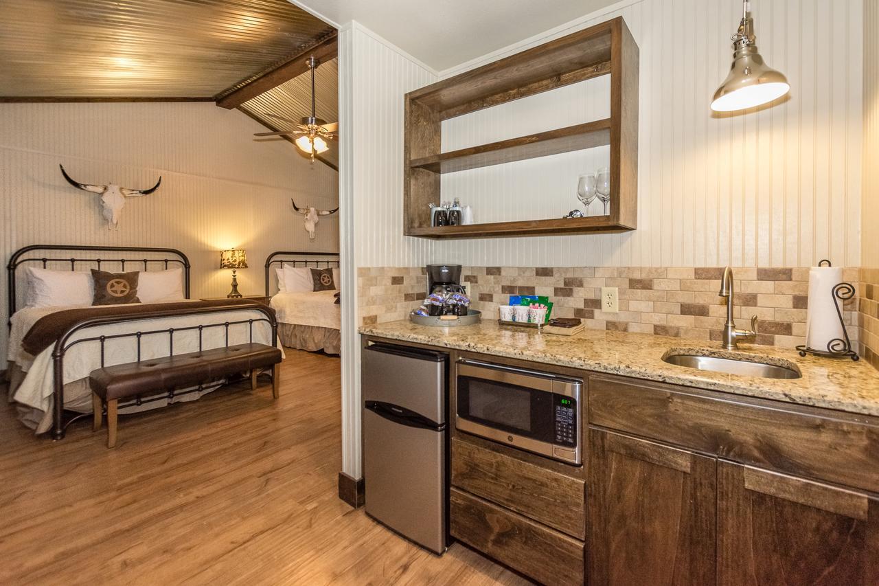 Vineyard Trail Cottages- Adults Only Fredericksburg Kamer foto