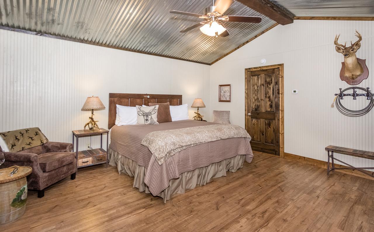Vineyard Trail Cottages- Adults Only Fredericksburg Kamer foto