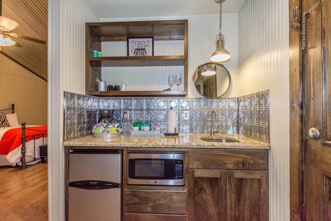 Vineyard Trail Cottages- Adults Only Fredericksburg Kamer foto