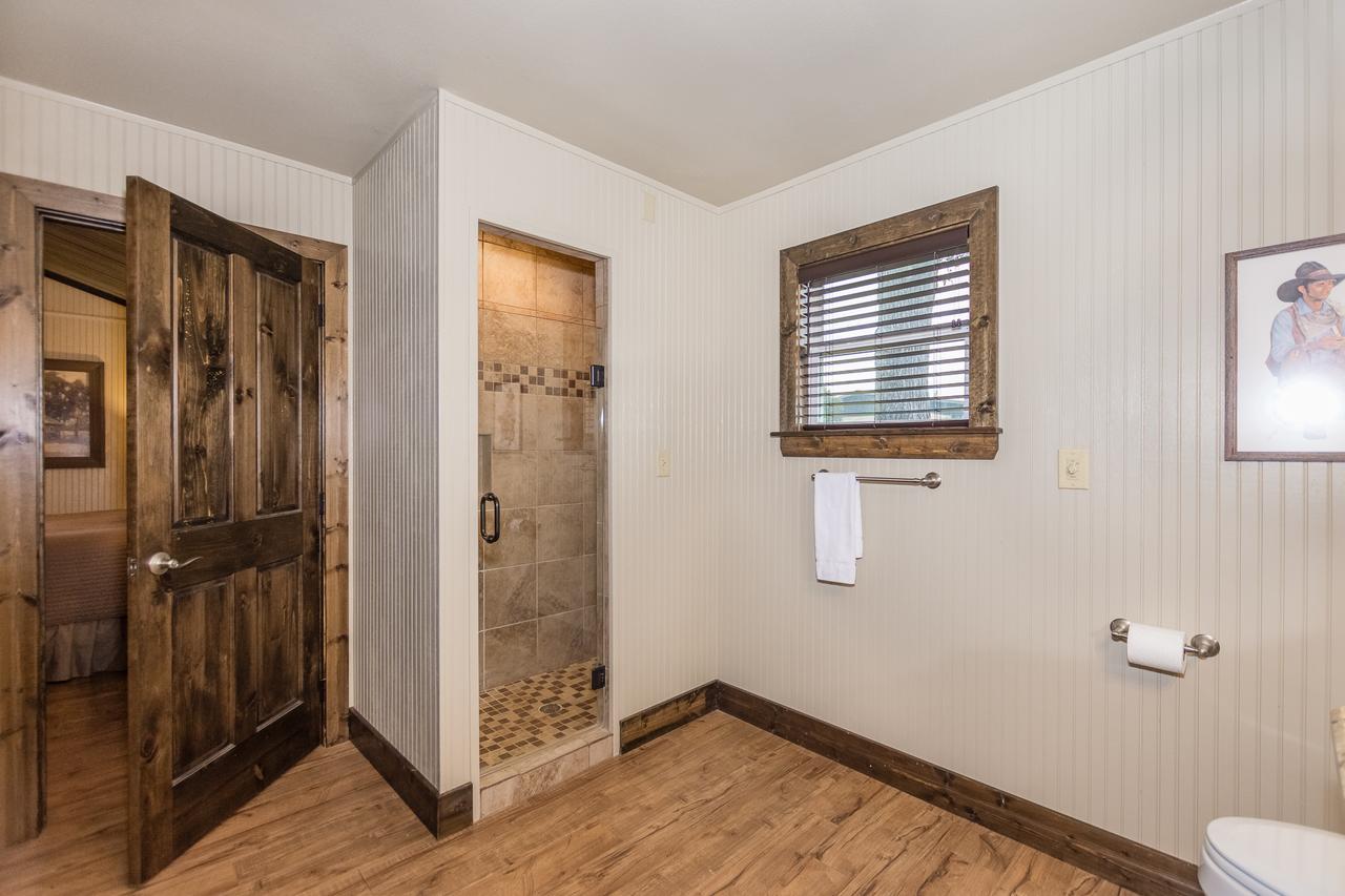 Vineyard Trail Cottages- Adults Only Fredericksburg Kamer foto